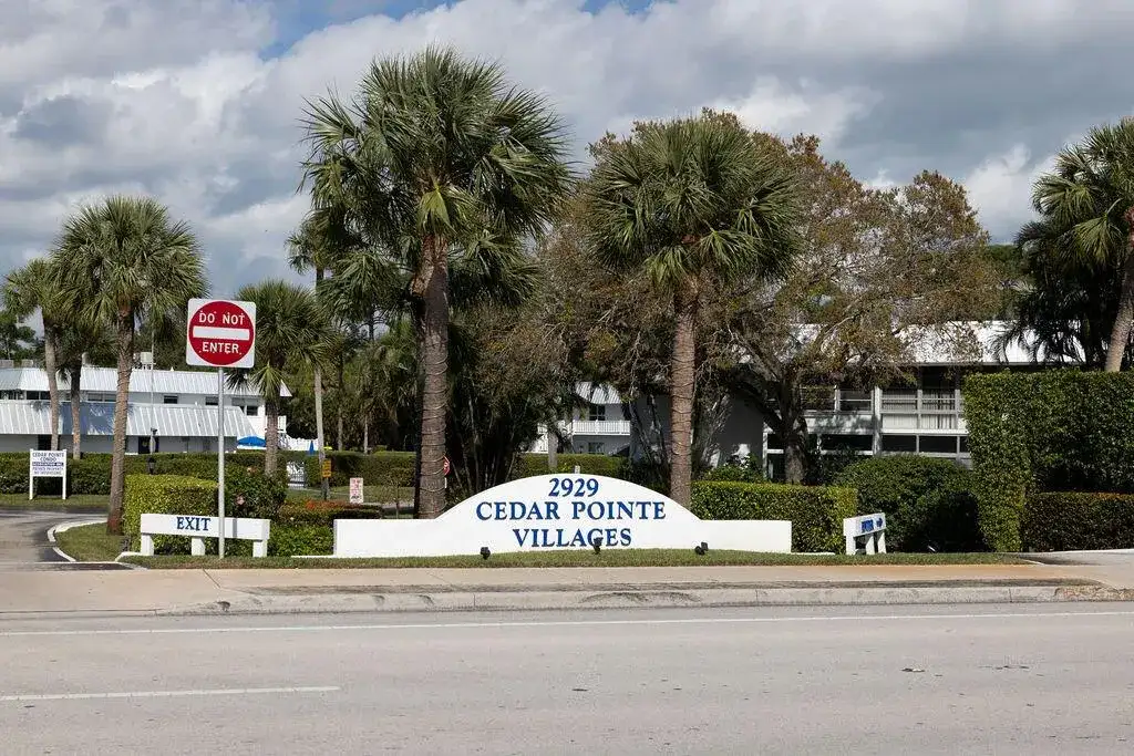 2929 SE Ocean Boulevard # 8, Stuart FL 34996 photo 3