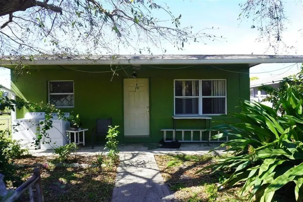 715 N 10th Street, Fort Pierce FL 34950