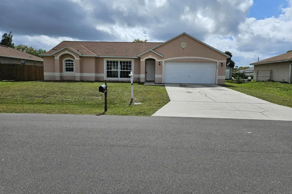 570 Ontario Street NW, Palm Bay FL 32907