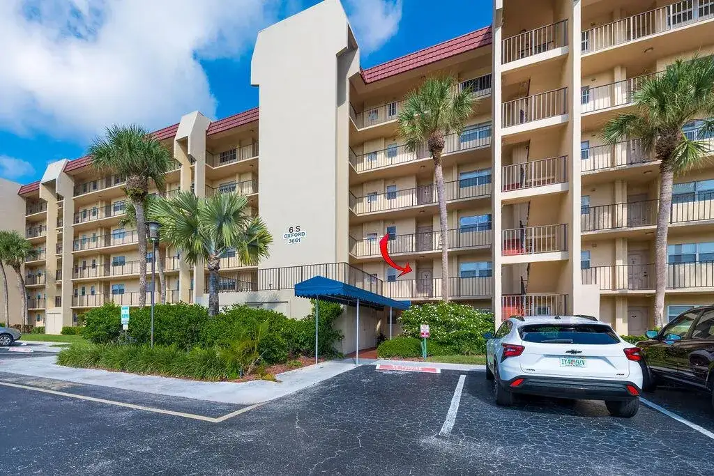 3661 Via Poinciana Road # 206, Lake Worth FL 33461