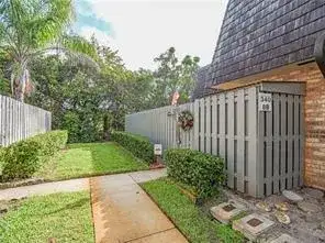 340 S Waverly Place # 8b, Vero Beach FL 32960 photo 2