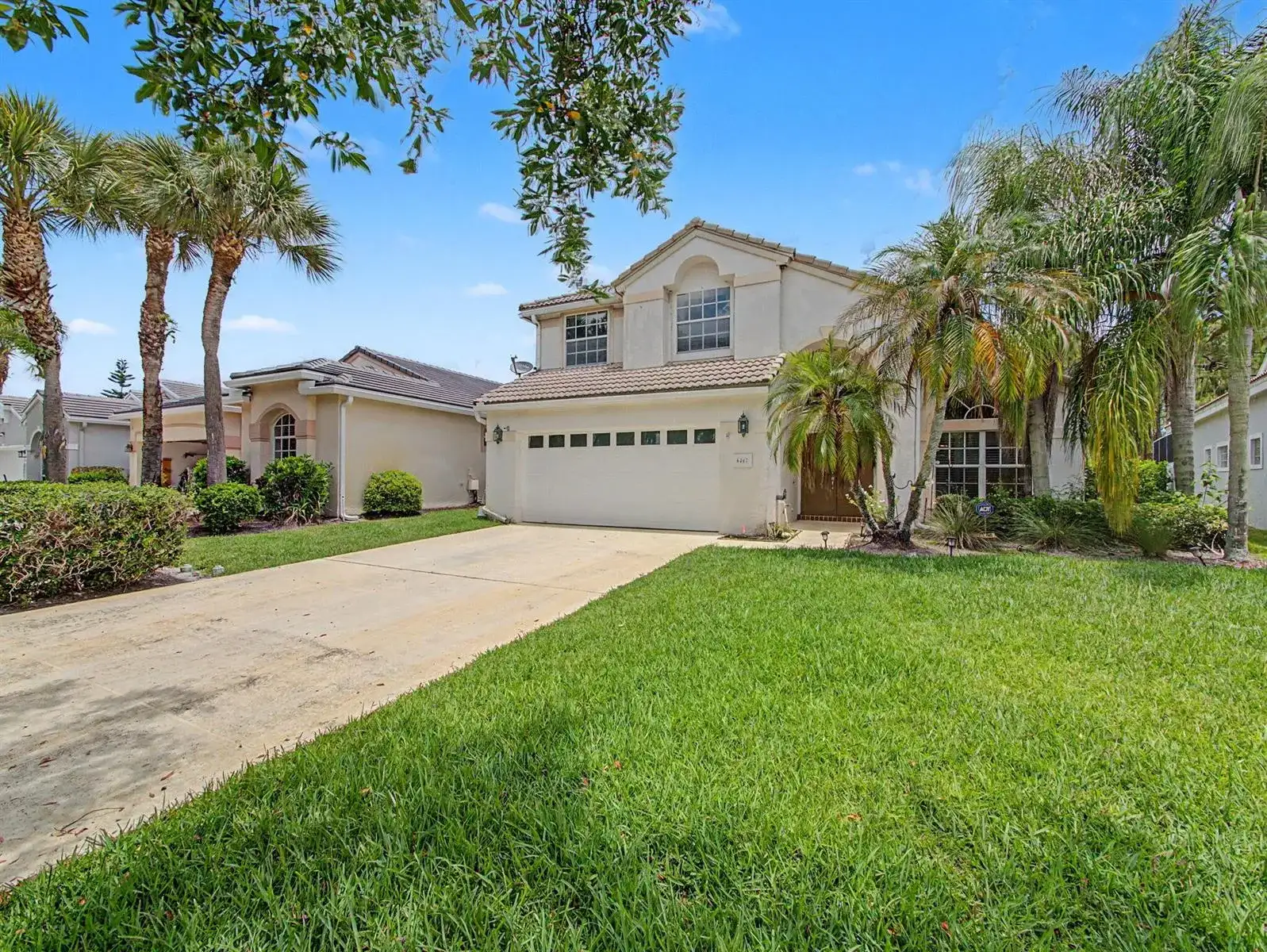 6467 SE Wild Olive Lane, Stuart FL 34997 photo 2