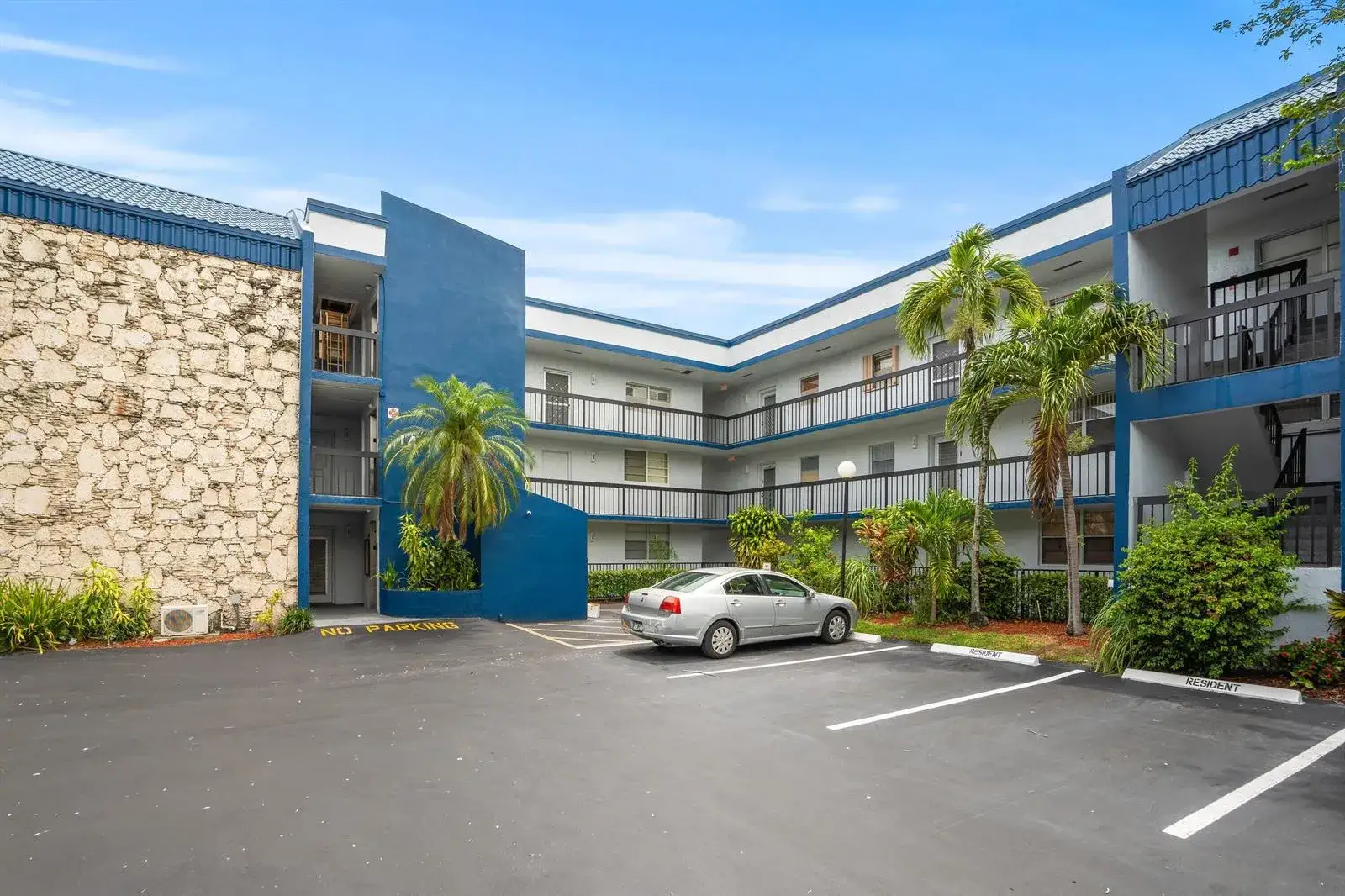 3090 Holiday Springs Boulevard Unit 109, Margate FL 33063