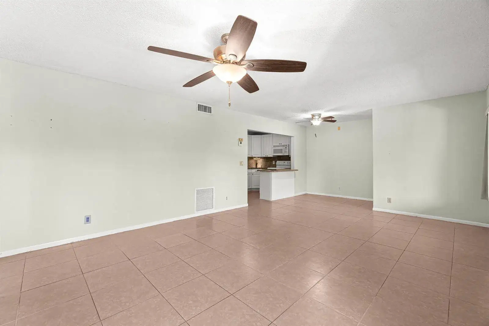 223 Pine Hov Circle # 2, FL 33463 photo 5