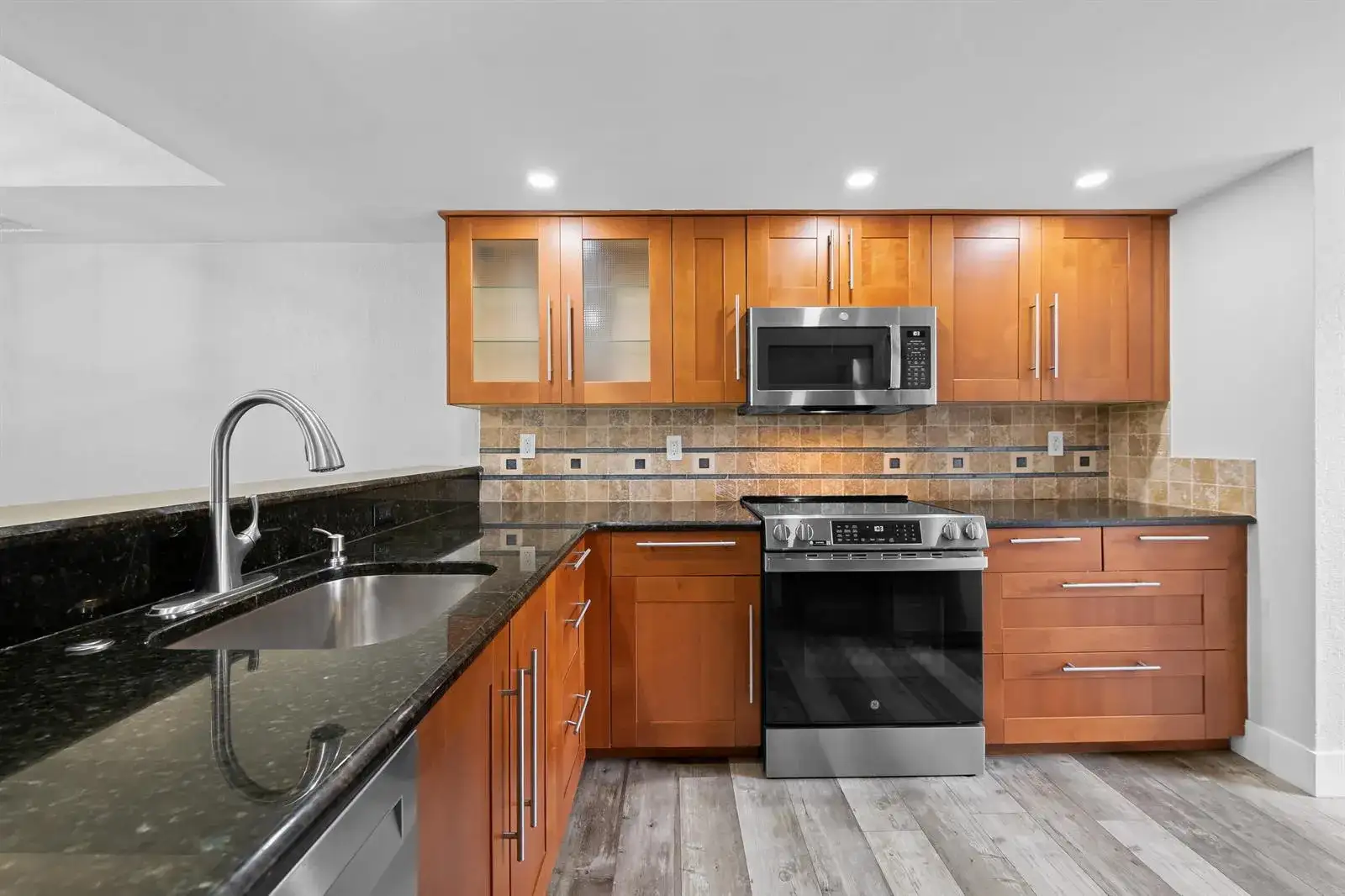 4221 SW 71st Terrace # 4221, Davie FL 33314 photo 3