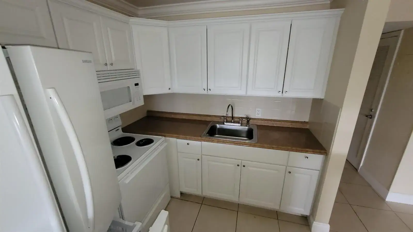 375 Camden P, West Palm Beach FL 33417 photo 5