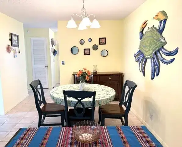 1216 S S Lakes End Drive Apt D, Fort Pierce FL 34982 photo 4