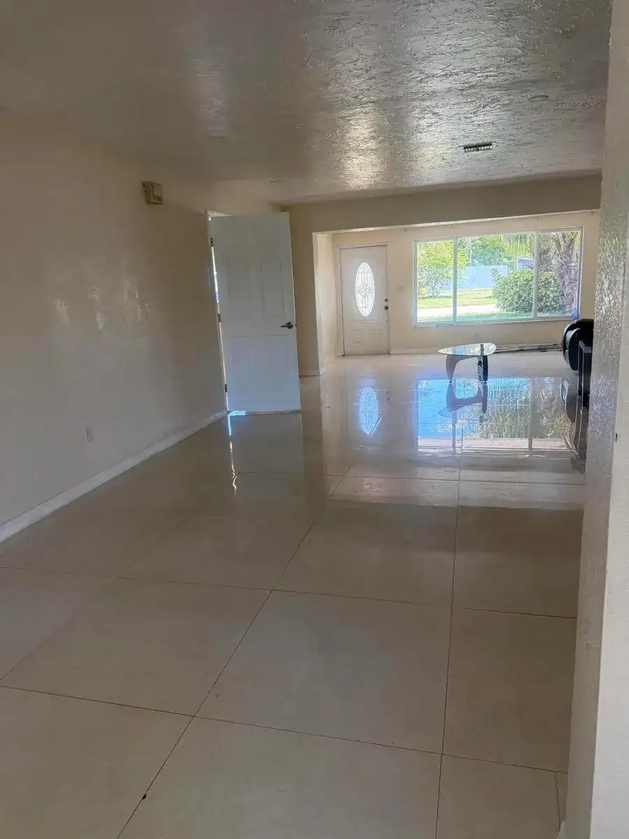 7531 Shalimar Street, Miramar FL 33023 photo 4