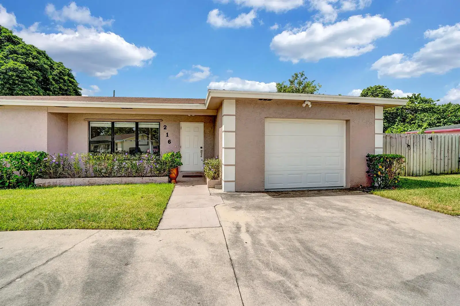 216 NW 4th Avenue, Boynton Beach FL 33435 photo 5