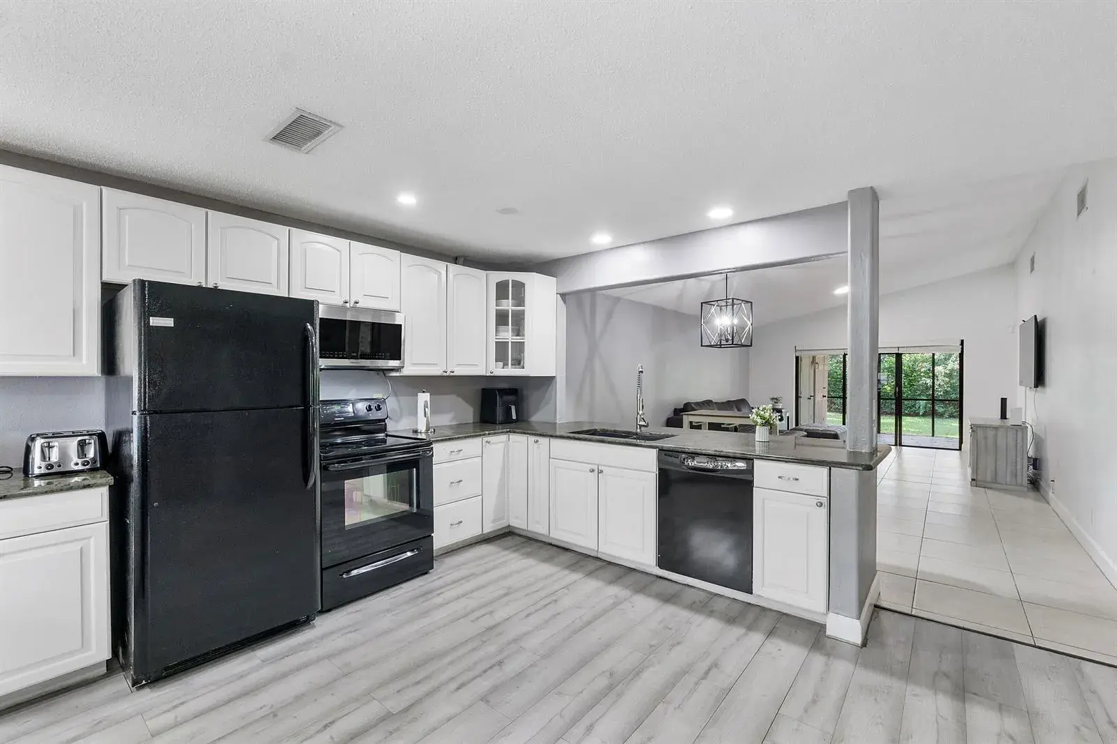 4149 Palm Forest Drive S, Delray Beach FL 33445