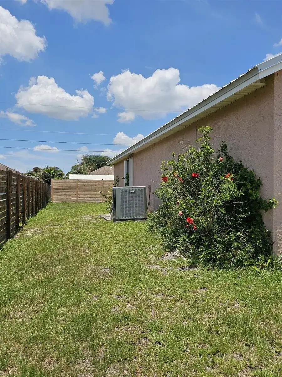 3338 SW Mundy Street, Port St. Lucie FL 34953 photo 2