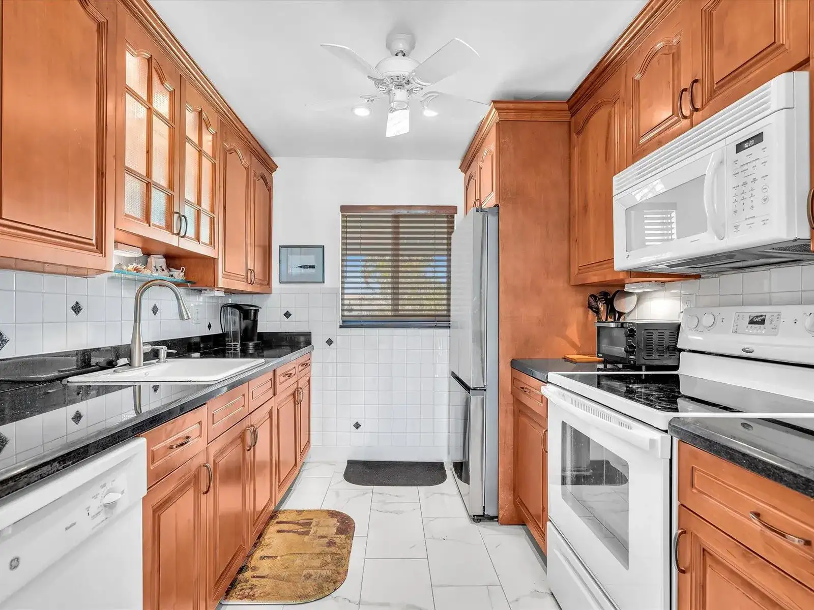 2017 SW GOLF Lane # 109, Boynton Beach FL 33426 photo 4