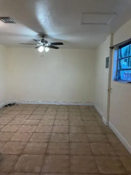 16920 NW 33rd Avenue, Miami Gardens FL 33056 photo 3