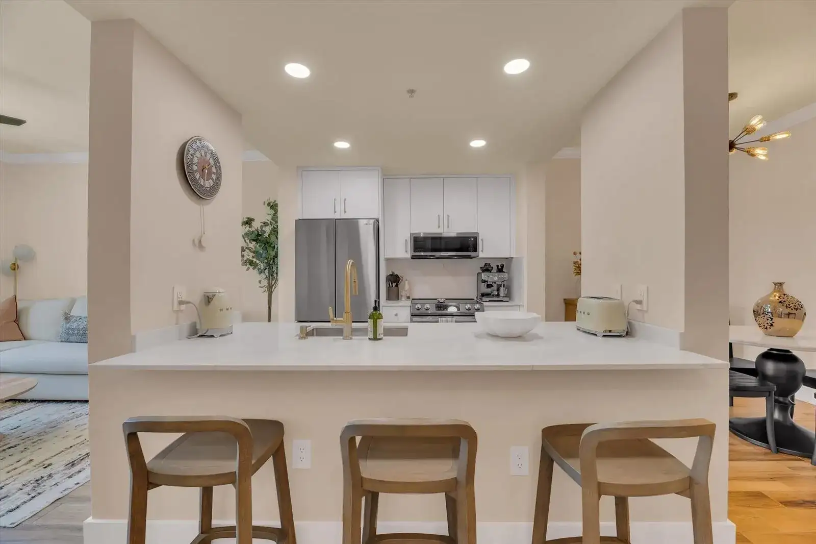 533 NE 3rd Avenue # 512, Fort Lauderdale FL 33301 photo 3