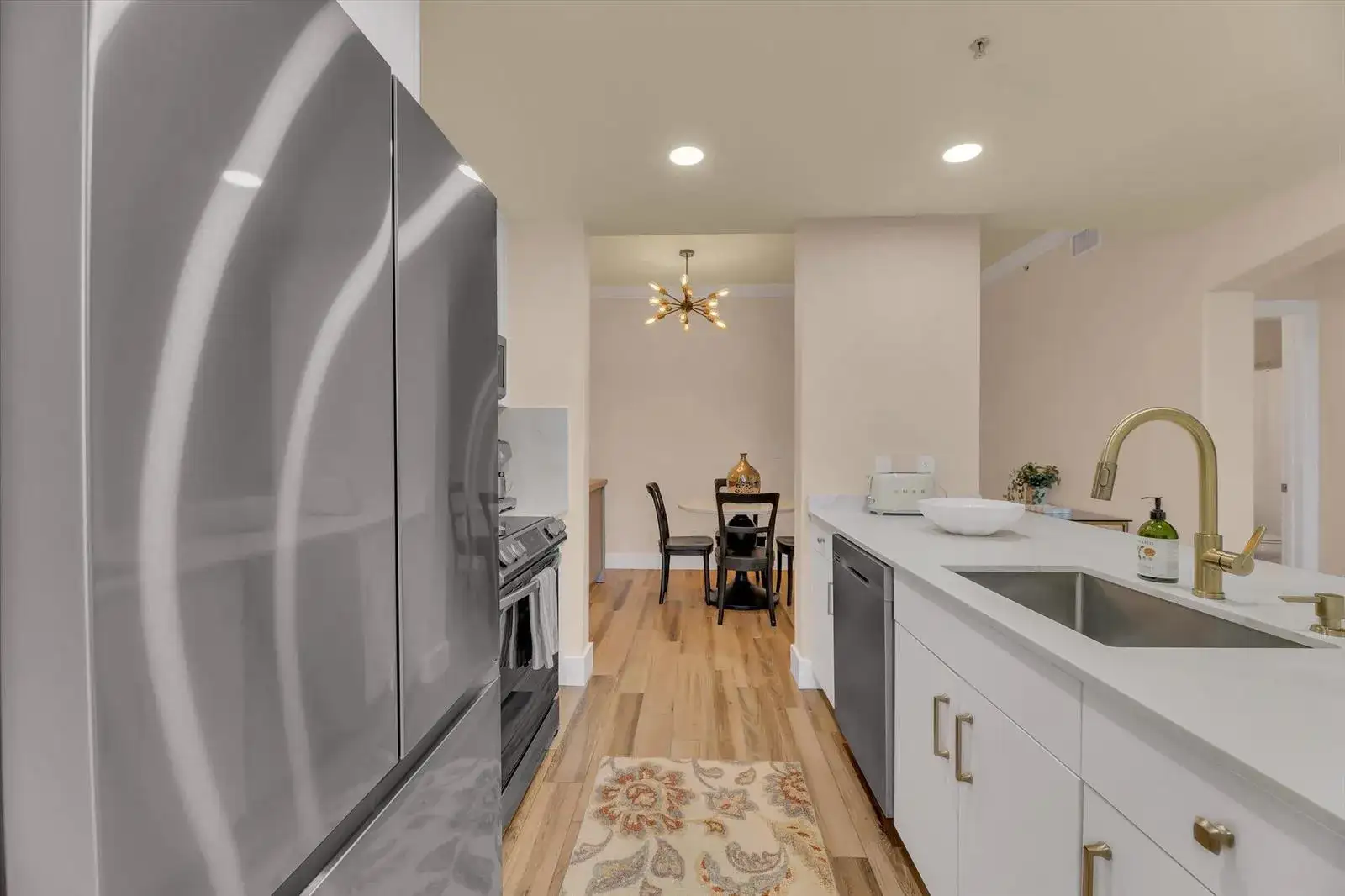 533 NE 3rd Avenue # 512, Fort Lauderdale FL 33301 photo 5