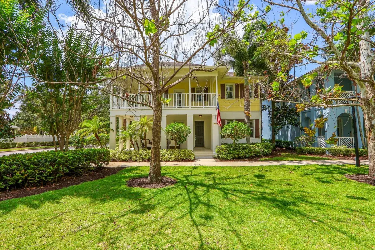 103 Bellefontaine Lane, Jupiter FL 33458