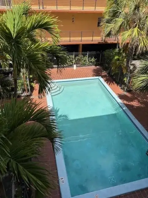 365 NE 125th Street # 305, North Miami FL 33161 photo 3