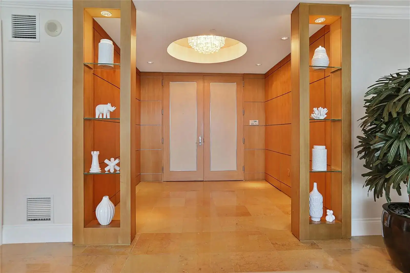 1 N Fort Lauderdale Beach Boulevard # 1807, Fort Lauderdale FL 33304 photo 2