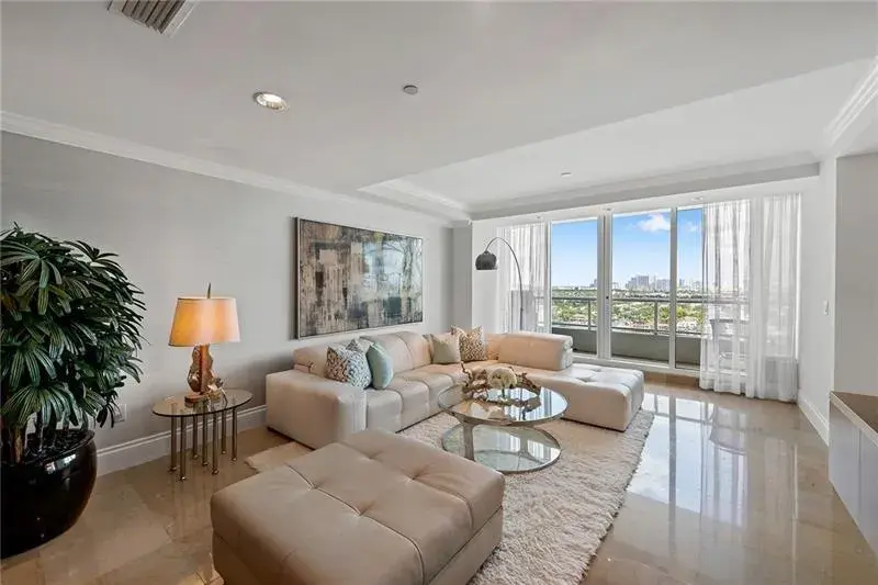 1 N Fort Lauderdale Beach Boulevard # 1807, Fort Lauderdale FL 33304