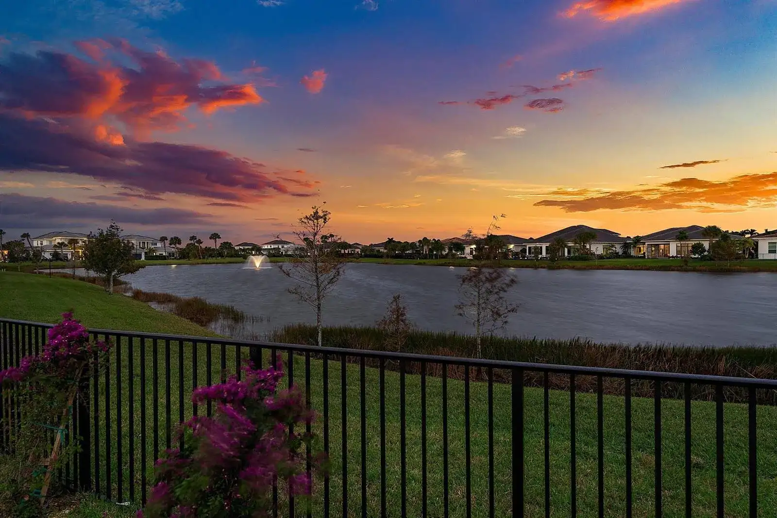 9109 Coral Isles Circle, Palm Beach Gardens FL 33412 photo 2