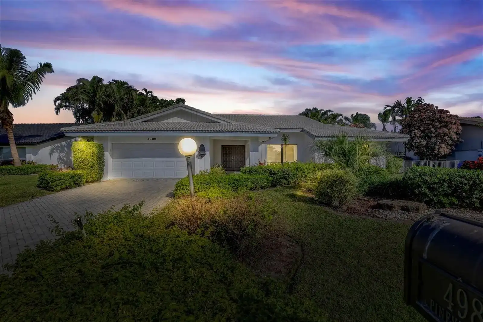 4989 Pineview Circle, Delray Beach FL 33445