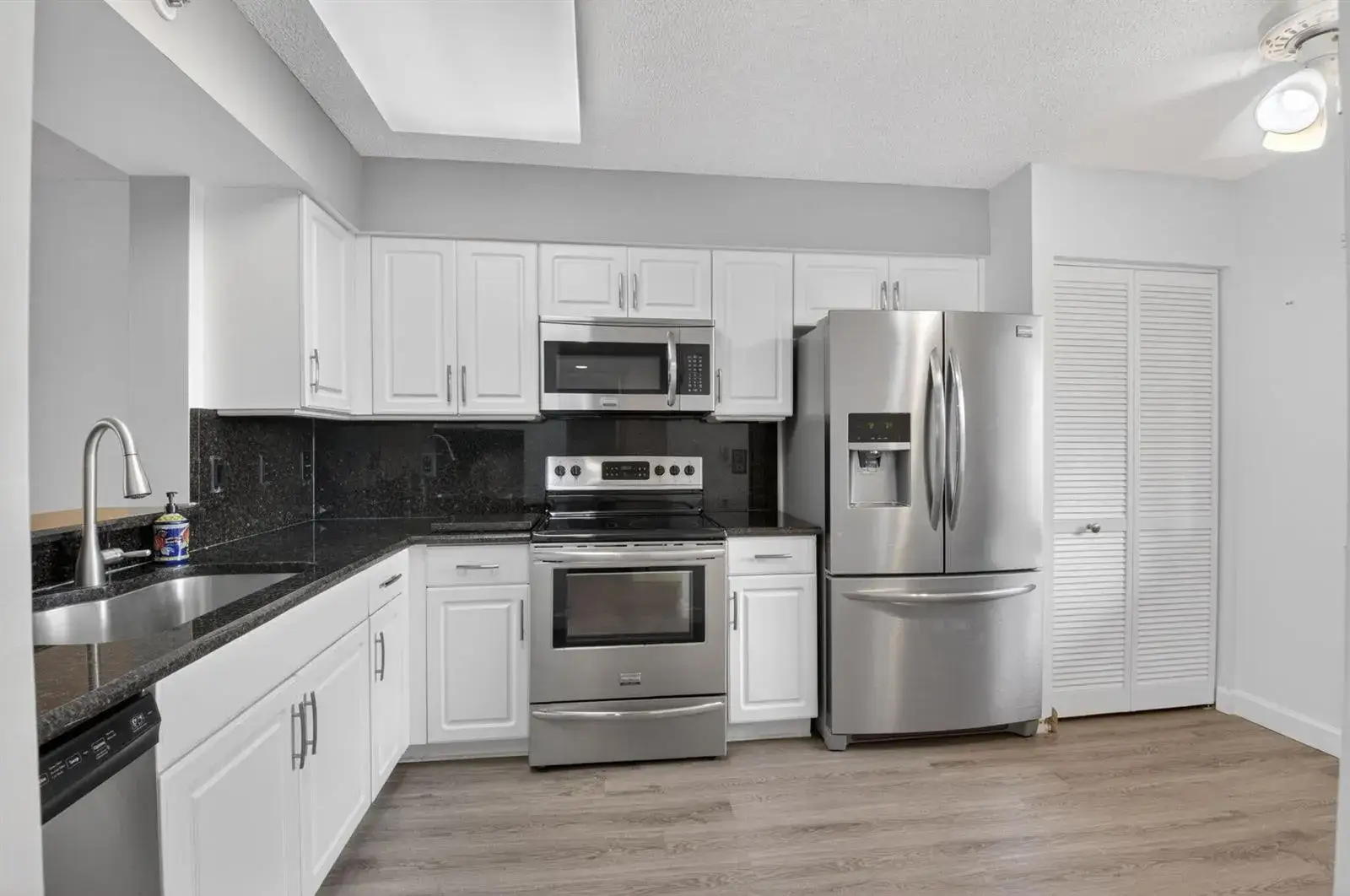 6080 Huntwick Terrace # 405, Delray Beach FL 33484
