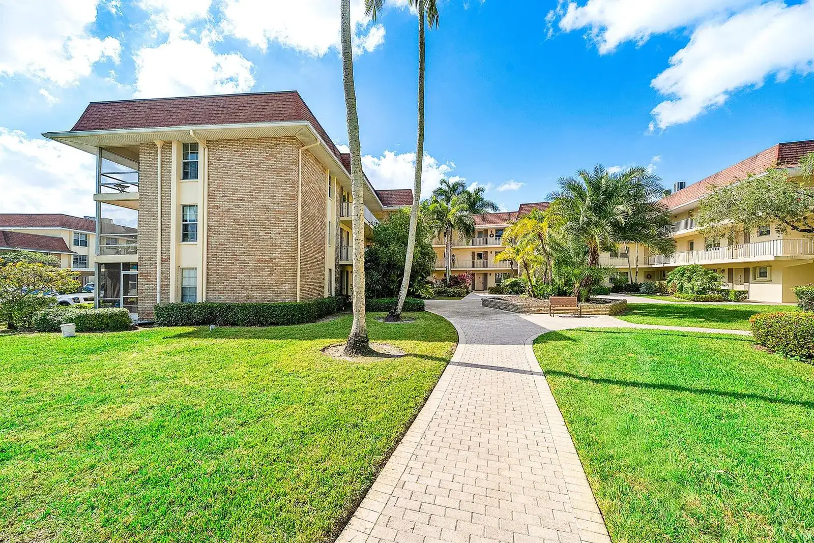 5540 Tamberlane Circle # 221, Palm Beach Gardens FL 33418 photo 2