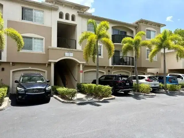 100 Crestwood Court N # 108, Royal Palm Beach FL 33411