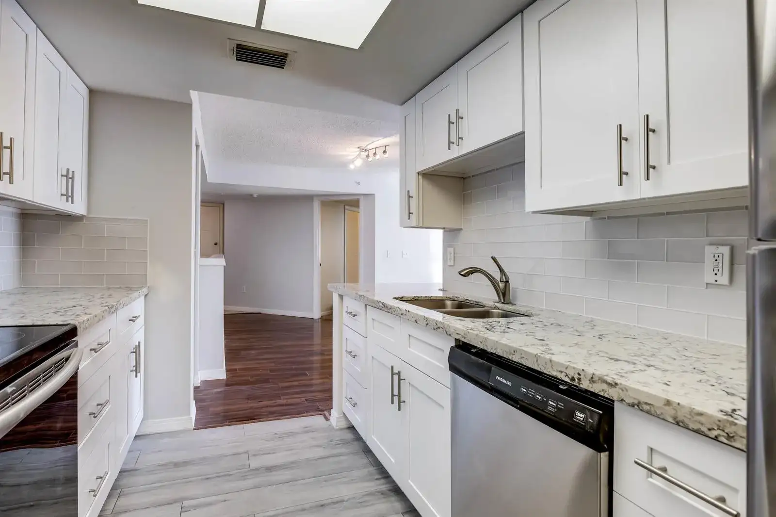 100 Crestwood Court N # 108, Royal Palm Beach FL 33411 photo 4