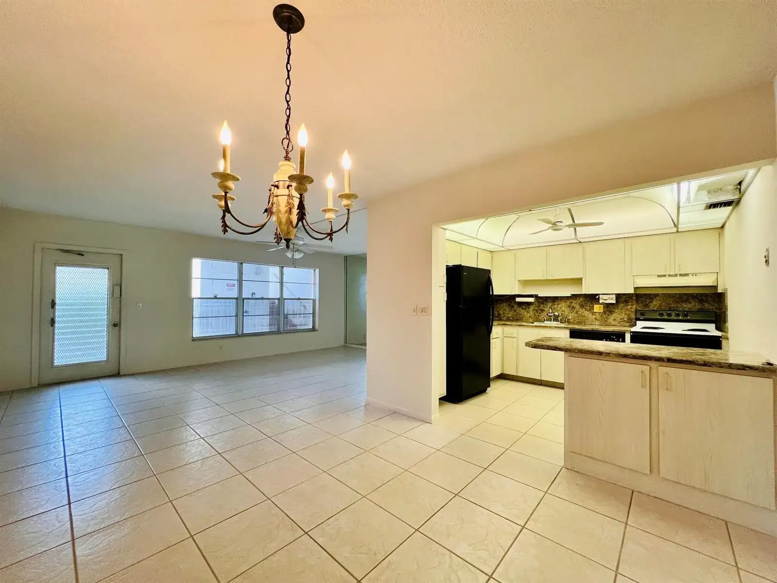 107 Wellington D, West Palm Beach FL 33417 photo 3