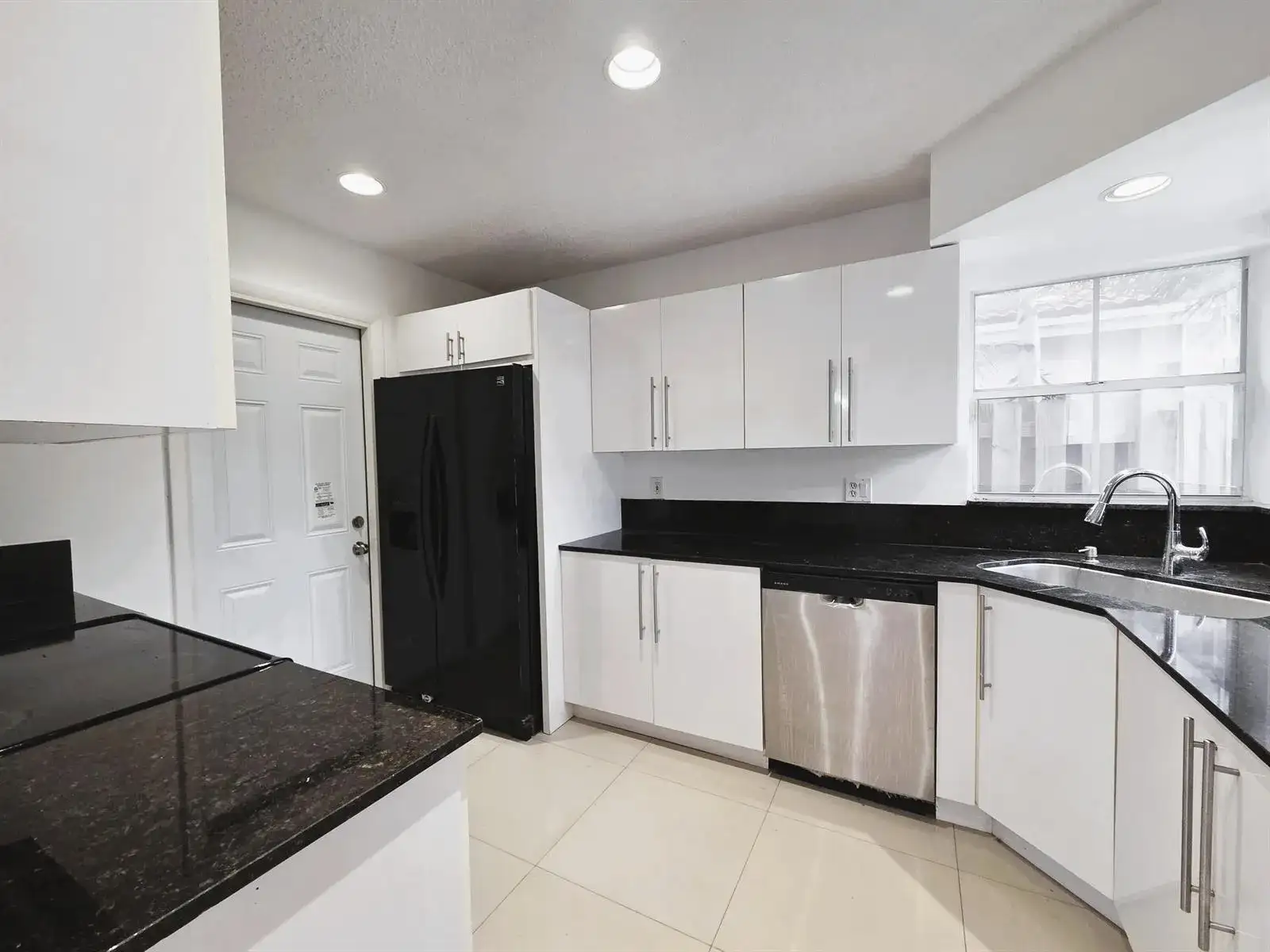 533 NW 47th Avenue, Coconut Creek FL 33063 photo 5