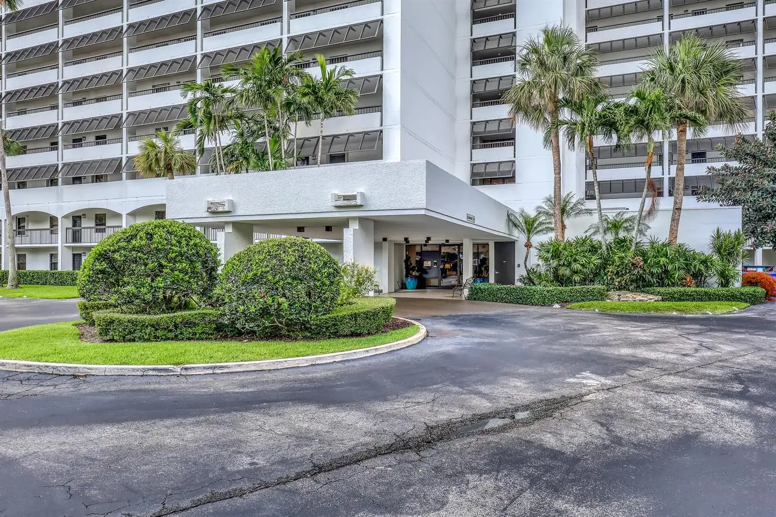 356 Golfview Road # 403, North Palm Beach FL 33408 photo 3