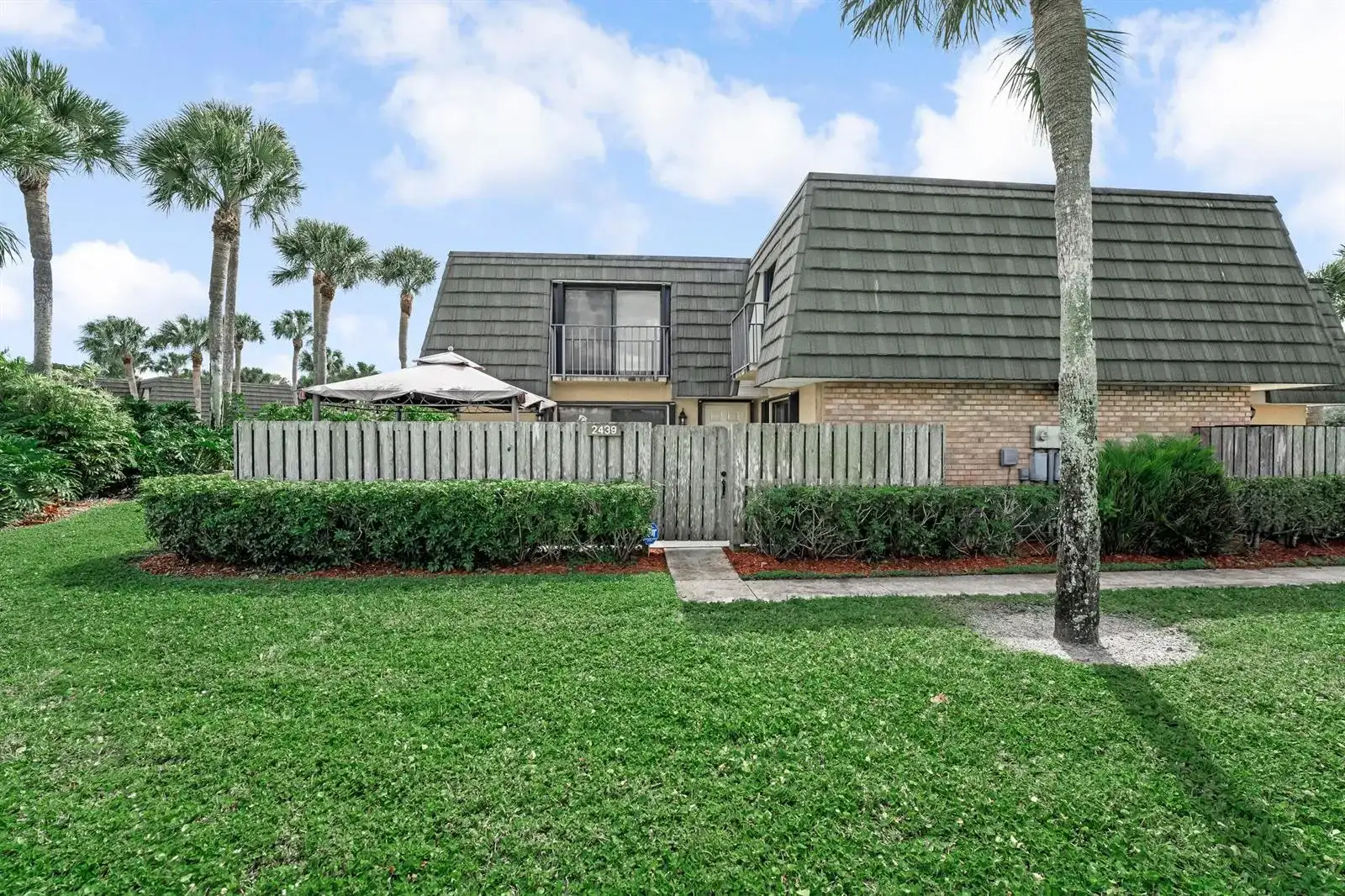 2439 24th Way # 2439, West Palm Beach FL 33407