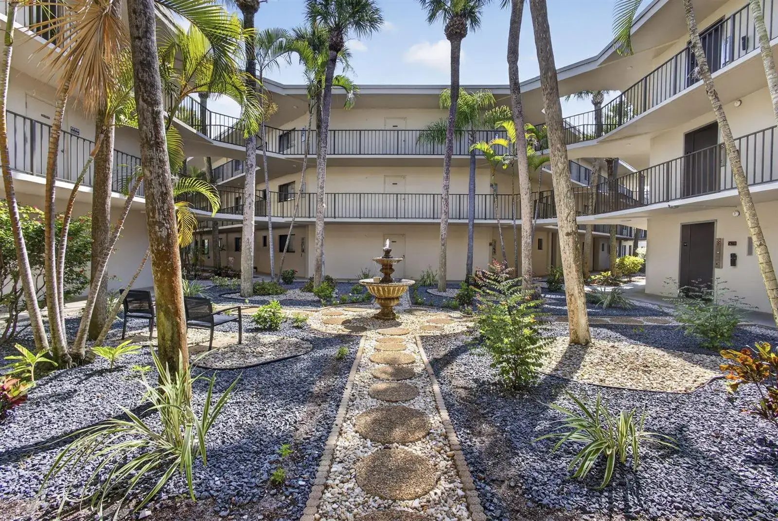 5340 Las Verdes Circle # 307, Delray Beach FL 33484 photo 3
