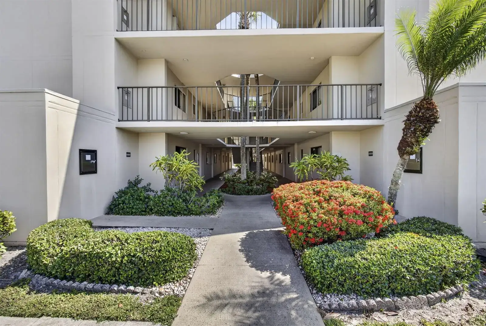 5340 Las Verdes Circle # 307, Delray Beach FL 33484 photo 4