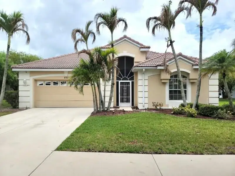 895 SW Lake Charles Circle, Port St. Lucie FL 34986