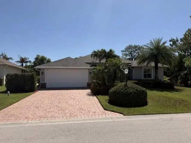 367 SW Vista Lake Drive, Port St. Lucie FL 34953