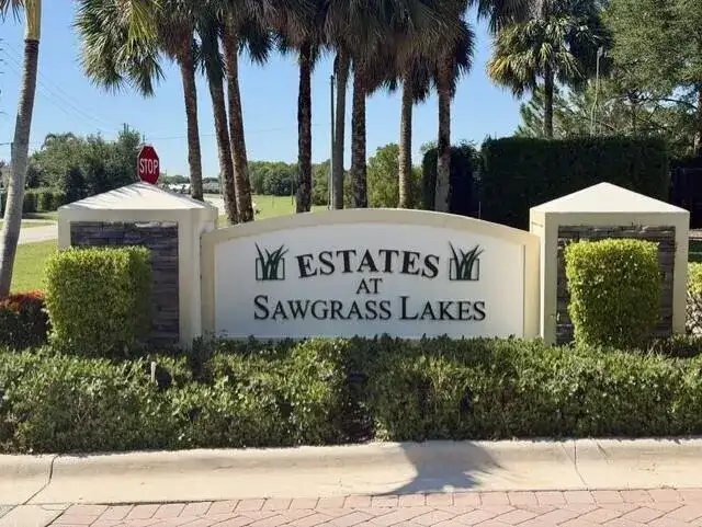 367 SW Vista Lake Drive, Port St. Lucie FL 34953 photo 2