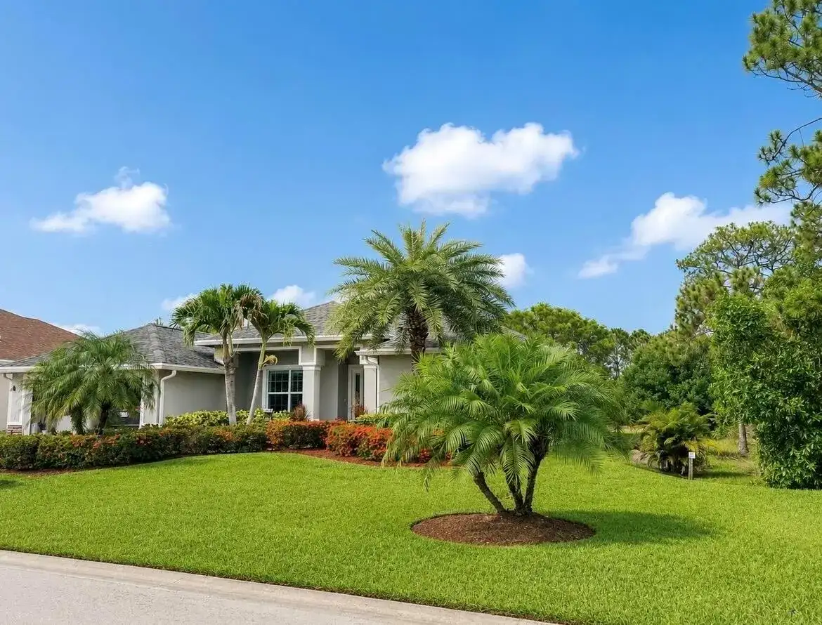 367 SW Vista Lake Drive, Port St. Lucie FL 34953 photo 4