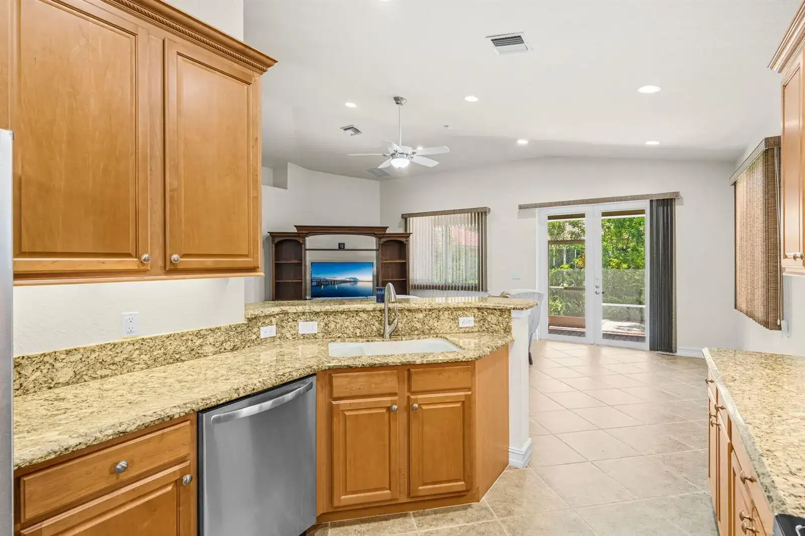 6223 Dorchester Way, Vero Beach FL 32966 photo 3