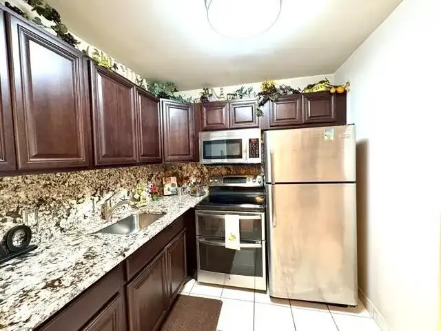 12 Windsor A # 12, West Palm Beach FL 33417 photo 4