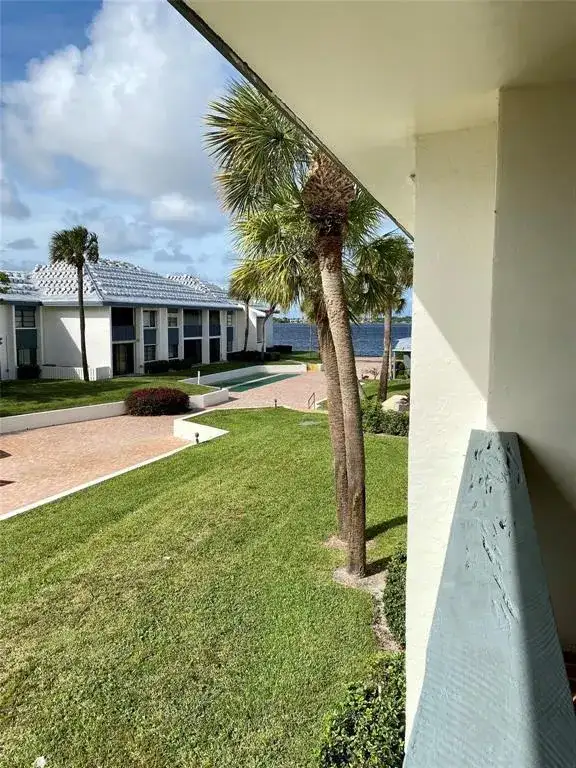 175 SE Saint Lucie Boulevard # C34, Stuart FL 34996 photo 2