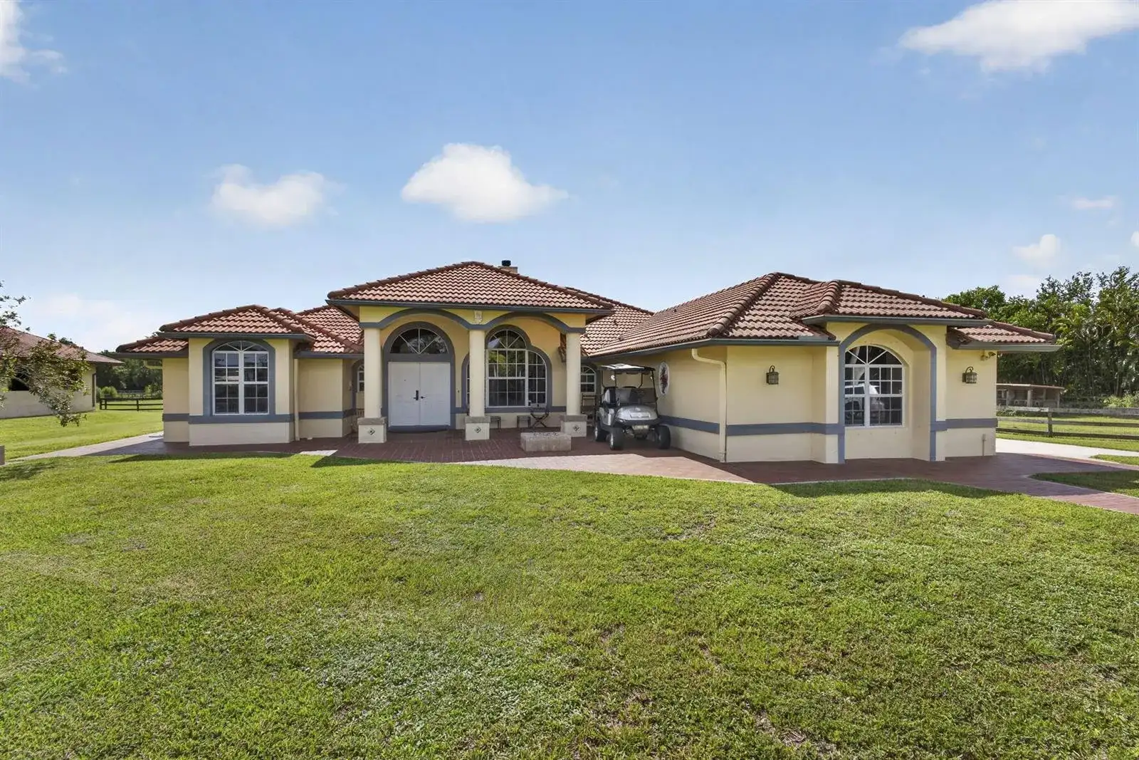 2564 Deer Run Trail, Loxahatchee FL 33470 photo 2