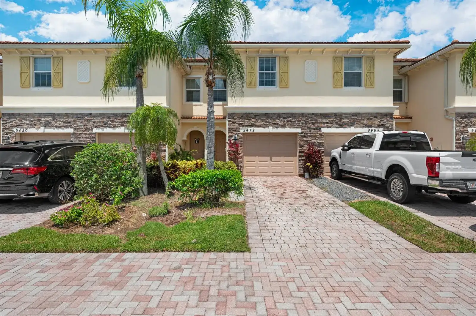 9472 SW Merlin Court, Stuart FL 34997 photo 2