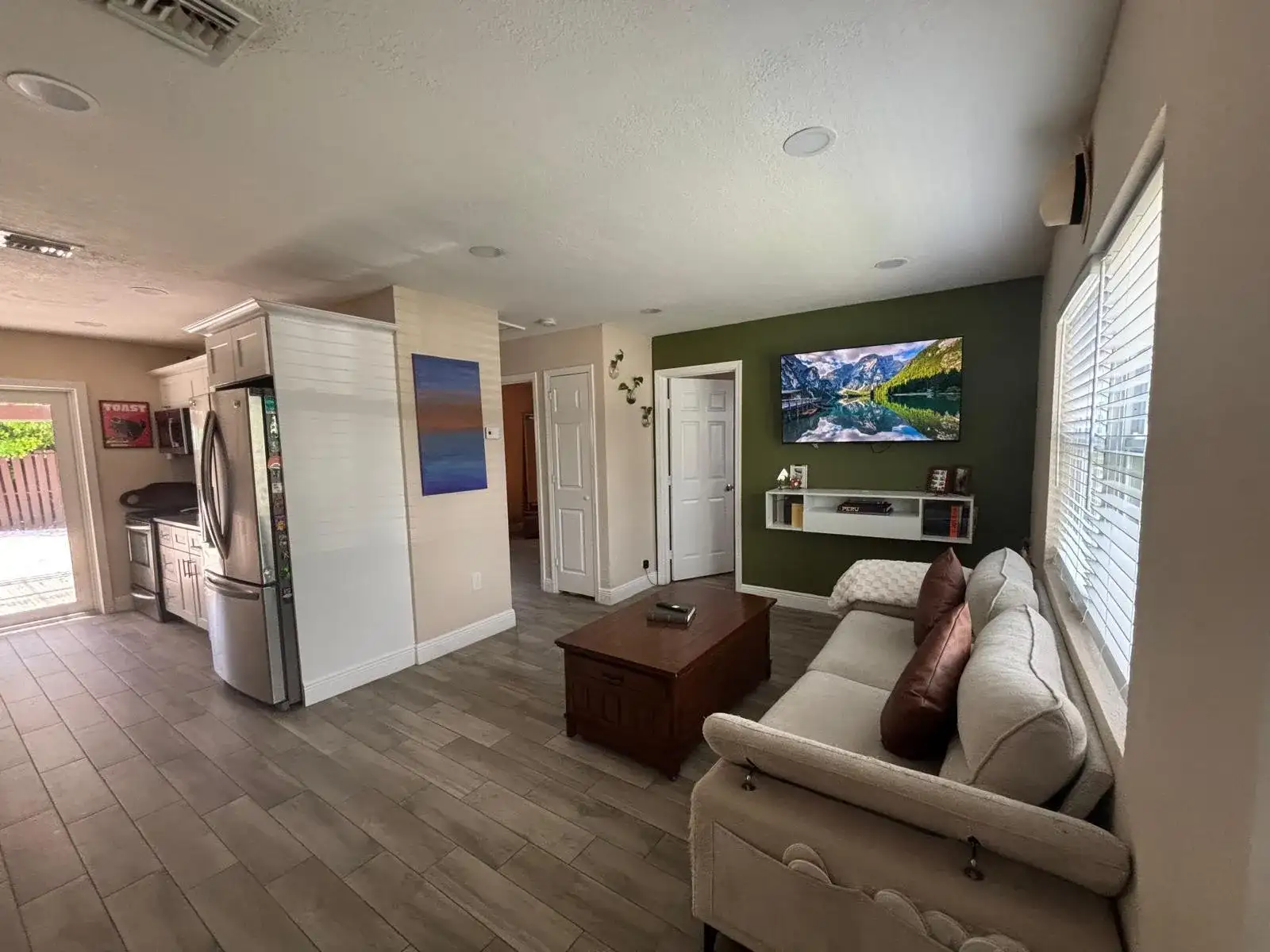 2480 NE 13th Terrace, Pompano Beach FL 33064 photo 5