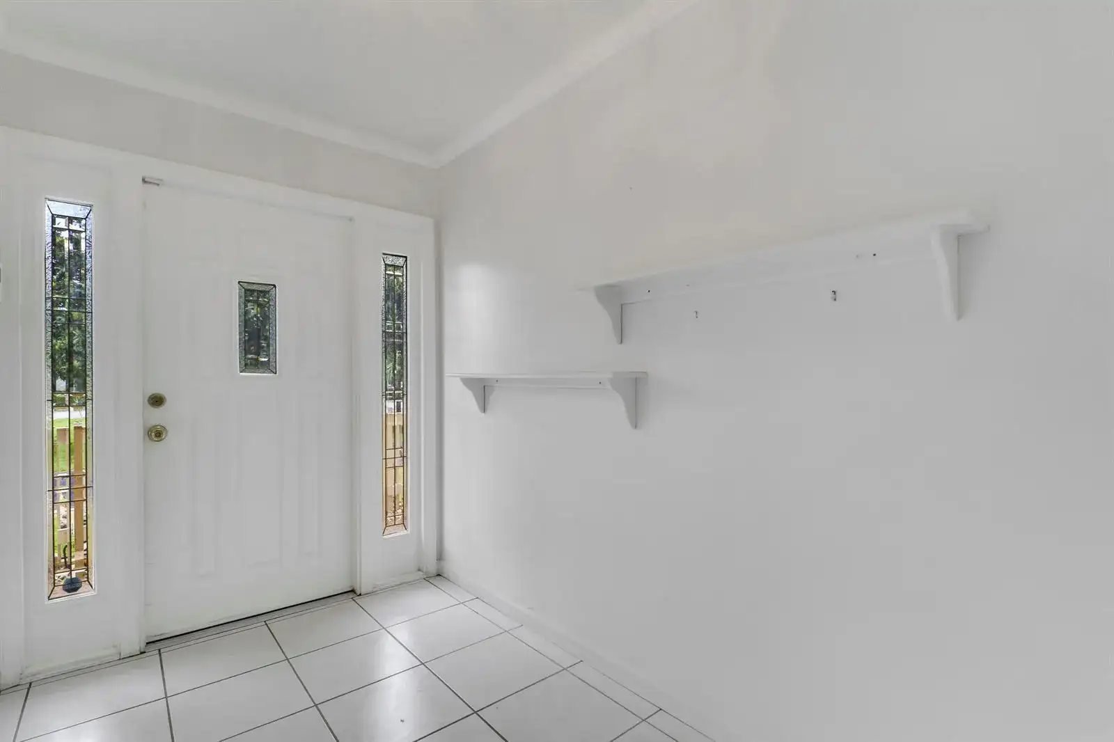 6824 Lakeside Road, West Palm Beach FL 33411 photo 3
