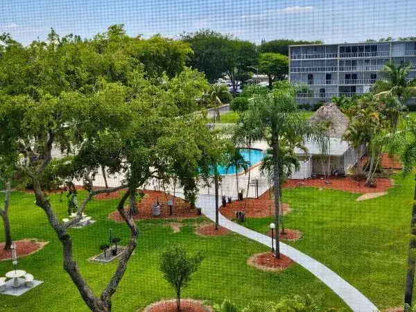 4650 Washington Street # 504, Hollywood FL 33021 photo 4
