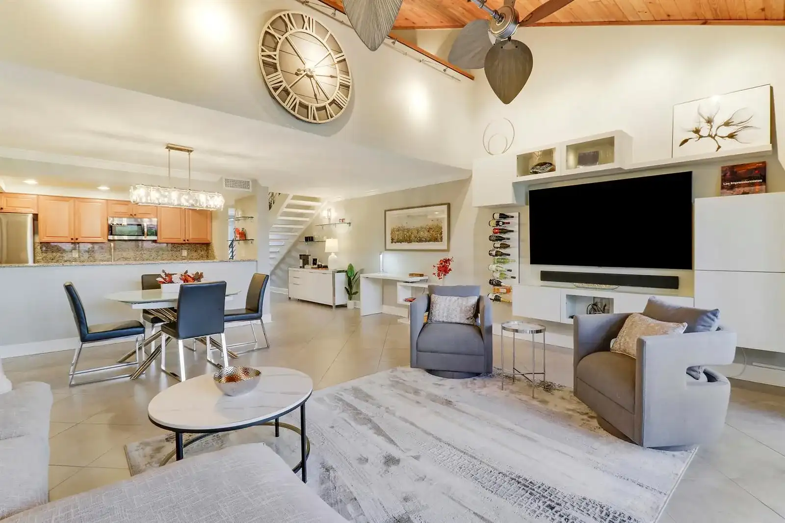 204 Old Meadow Way, Palm Beach Gardens FL 33418