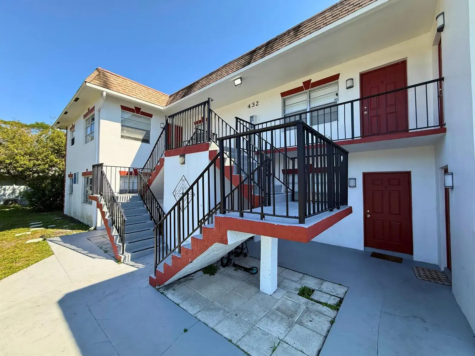 432 NW 42nd Street # 2, Oakland Park FL 33309 photo 2