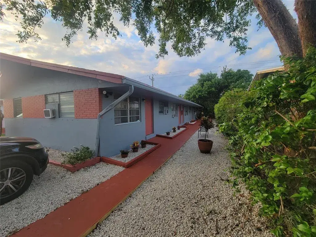 6233 Dawson Street # 1, Hollywood FL 33023